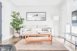 The Swedish Stay | Cozy Englewood Apartment