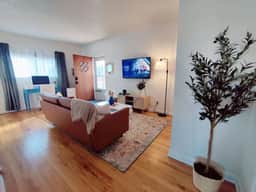 Work n' Play @ Your Comfy Urban Englewood Retreat!