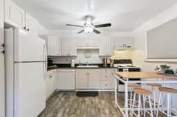Work n' Play @ Your Comfy Urban Englewood Retreat!