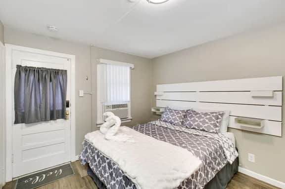 ✧ Micro Studio in Timeless Olde Town Arvada ✧