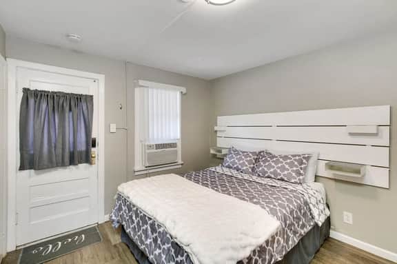 ✧ Micro Studio in Timeless Olde Town Arvada ✧
