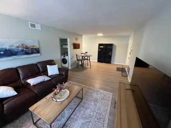 The Lakewood Nook | Stylish 1BR Extended Stay