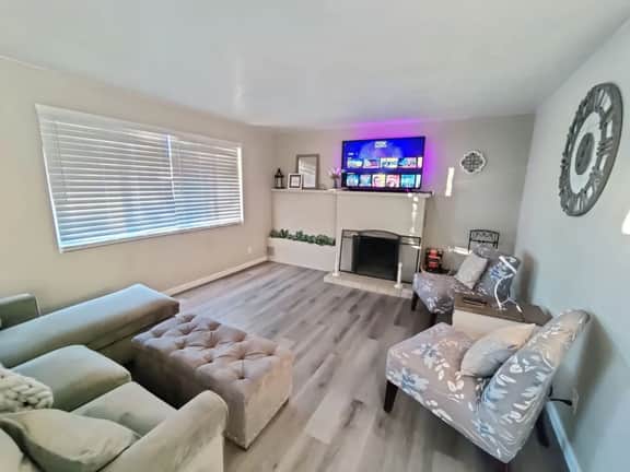 Westminster Gem – Family & Group Getaway