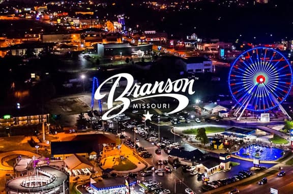 Charming Branson Getaway Near Attractions