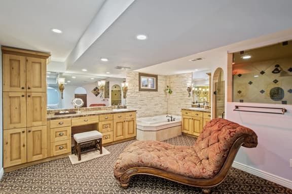 The Arvada Jetted Oasis