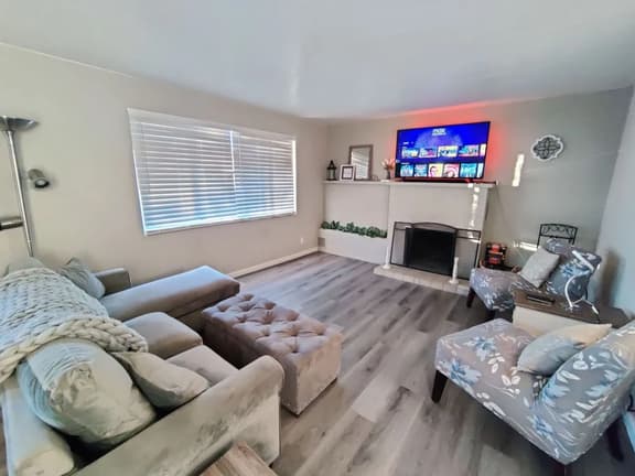 Westminster Gem – Family & Group Getaway